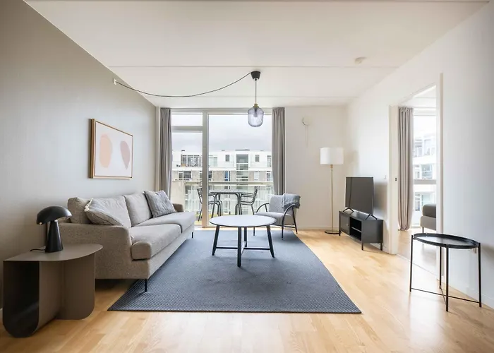 Amazing Two Bedroom Apartment In Urban Area